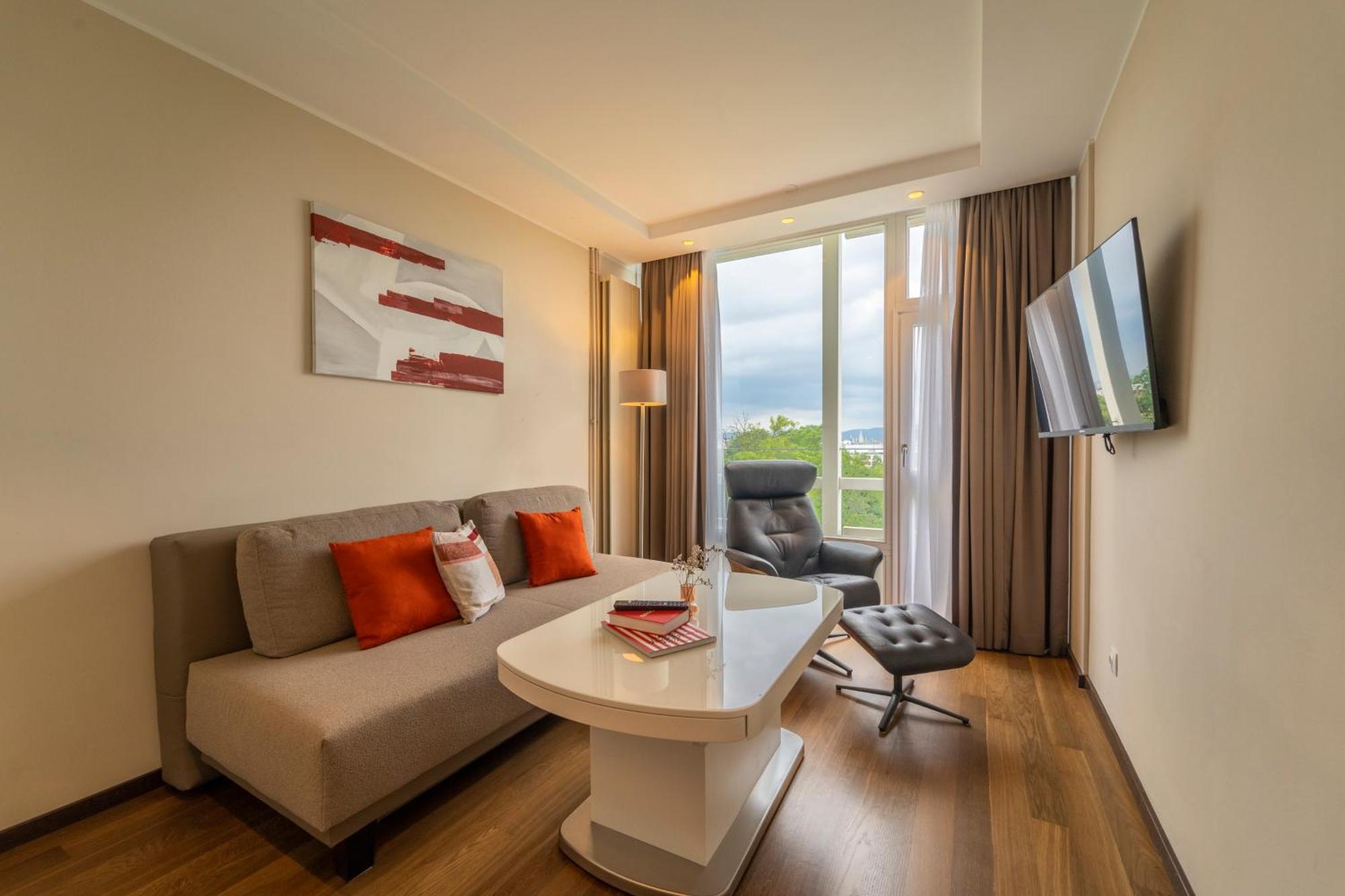 Pakat Residences Vienna Exterior photo